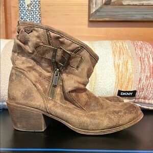 DKNY Women's Brown Ankle Boots